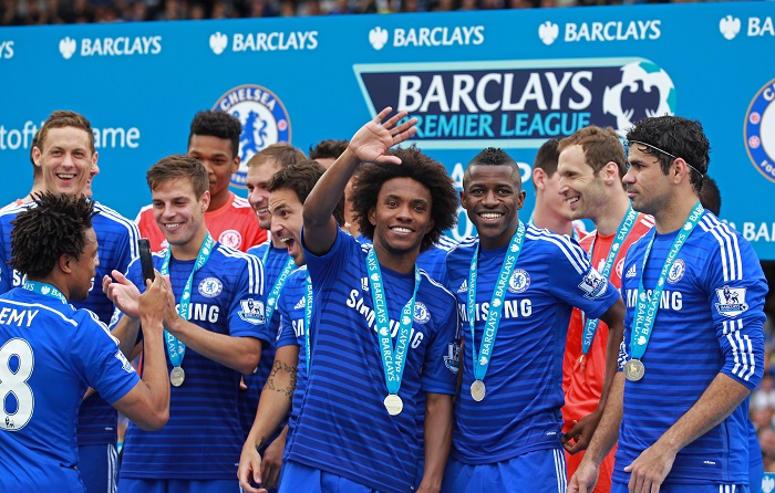 Chelsea's Willian celebrates after winning the Barclays Premier League Chelsea vs Sunderland
