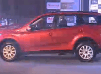 Update: Mahindra 2015 XUV500 Facelift