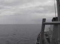 russian-jet-close-pass-on-us-navy-ship-in-black-sea-caught-on-camera