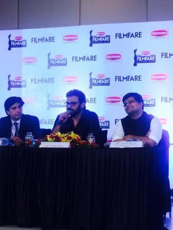 Telugu superstar Venkatesh, Filmfare editor Jithesh Pillai and Brittania Marketing Director Ali Harris Shere at Filmfare South Press Conference Filmfare South 2015