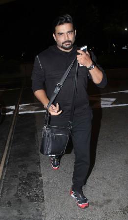 IIFA 2015: Bollywood Celebs Leaves for Malaysia: R Madhavan IIFA 2015: Bollywood Celebs Leaves for Malaysia
