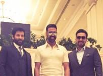 Vikram, Akshay Kumar and Raj Kundra