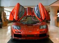 mclaren-f1-supercar-to-be-sold-at-auction