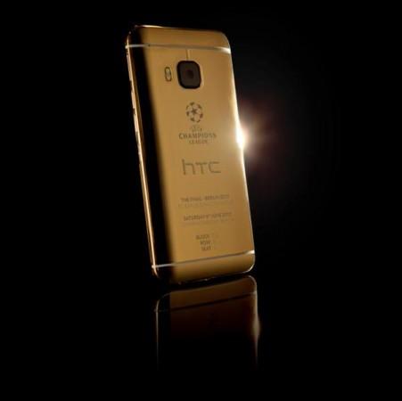 HTC's 24-karat Gold Limited Edition One M9 Revealed On Twitter: Deletes Photo Taken Using iPhone 6