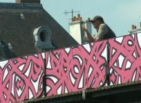 tunisian-street-art-replaces-love-locks-on-paris-bridge