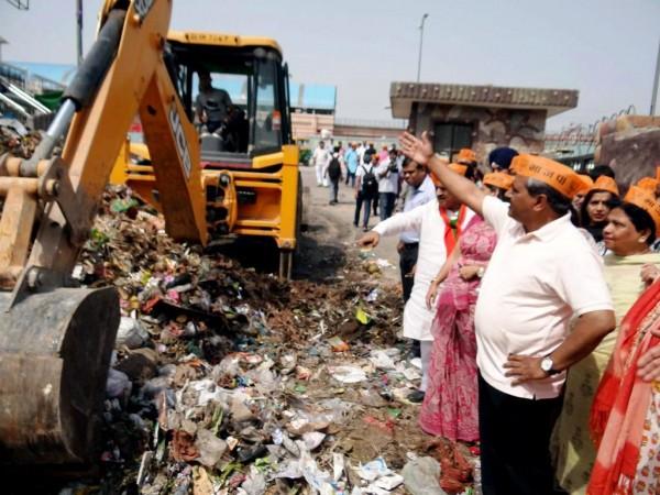 BJP Safai Abhiyan in Delhi on 13 June. BJP Safai Abhiyan
