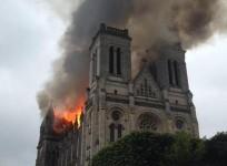 saint-donatien-video-footage-shows-huge-fire-engulf-19th-century-basilica-in-france