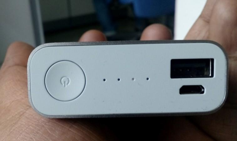 ASUS Zenpower offers only one output port so you can charge one device in a go ASUS Zenpower offers only one output port so you can charge one device in a go