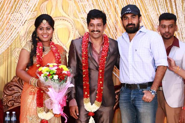 Vidharth (Vidhardh)- Gayathri Devi Wedding Reception: Celebrities Bless ...