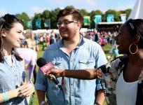 isle-of-wight-festival-2015-hannah-trigwell-and-noah-guthrie-credit-youtube-success-to-power-of-the-people