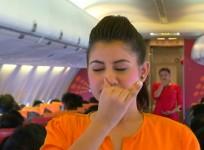 indian-budget-airliner-offers-yoga-35000-feet-high-in-air