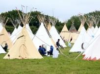 glastonbury-2015-should-you-swap-camping-for-glamping-this-festival-season