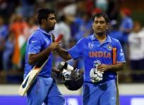 Ravichandran Ashwin-MS Dhoni