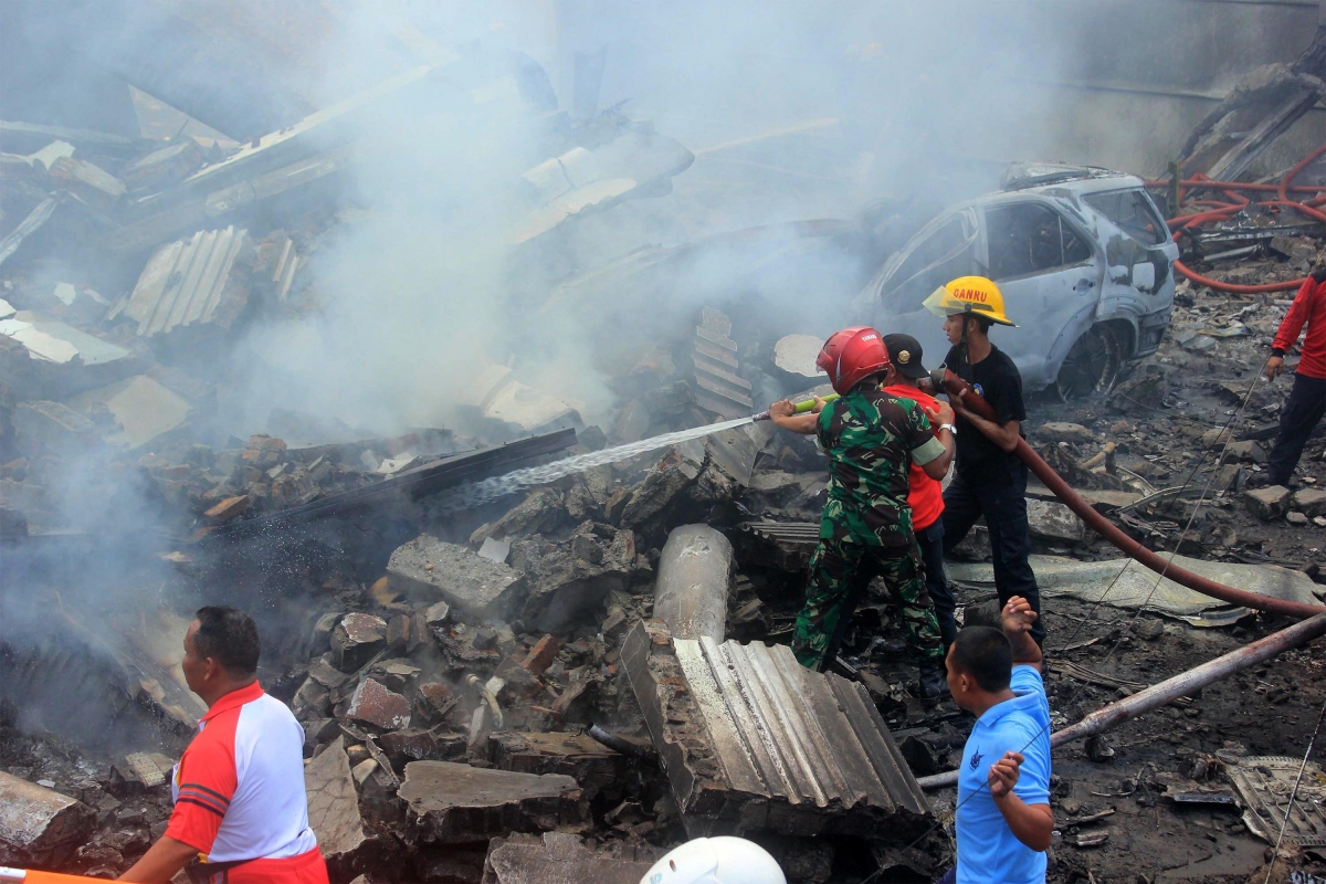 Indonesia: Death Toll in Military Plane Crash Rises to 141 - IBTimes India