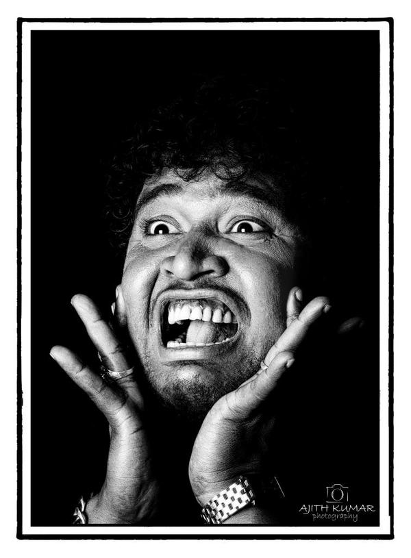 Ajith Turns Photographer for Appukutty