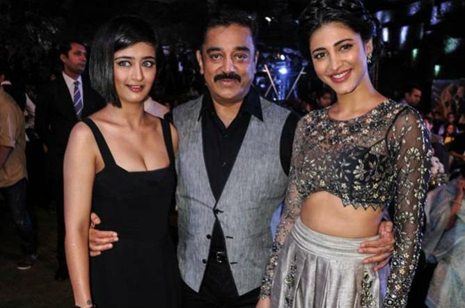 Kamal Haasan with his daughters Shruti and Akshara Kamal Haasan with his daughters Shruti and Akshara