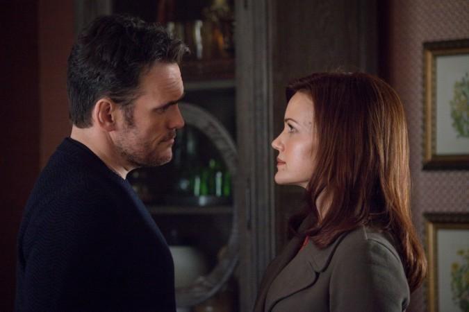 Ethan and Kate in 'Wayward Pines'