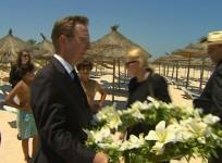 uk-ambassador-to-tunisia-lays-wreath-at-beach-memorial