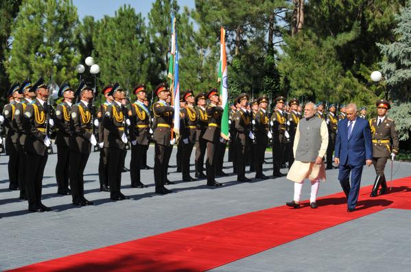 Ceremonial welcome of PM Narendra Modi on his arrival in Tashkent