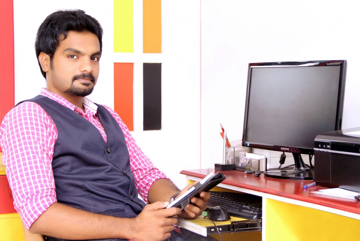 Paada Pusthakam app developer Moju Mohan Paada Pusthakam app developer Moju Mohan