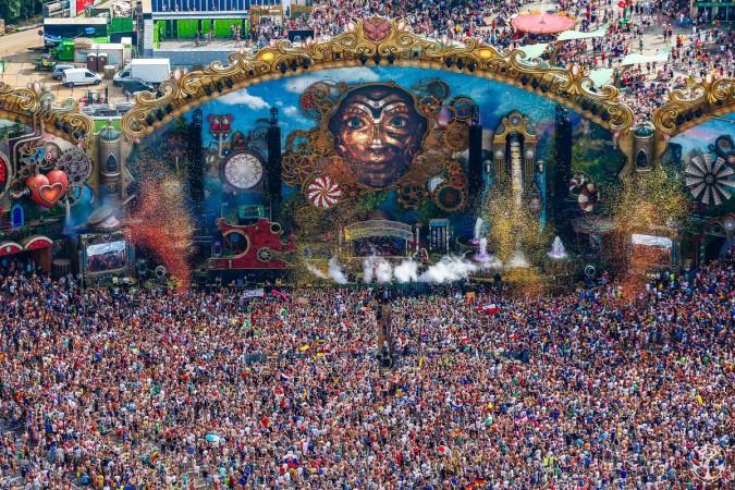 Tomorrowland 2015 Tickets, DJ Line-up: Where to Buy Bands and Get Full ...