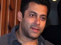 Salman Khan, Parineeti Chopra and Others Watch Anupam Kher's Play 'Mera Woh Matlab Nahi Tha'
