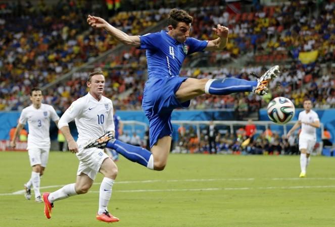 Matteo Darmian (R) will soon be playing alongside Wayne Rooney (L) at the Old Trafford. Matteo Darmian