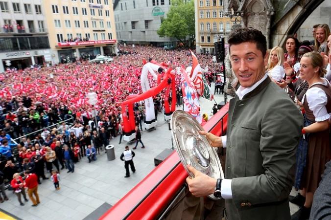 Roberto Lewandowski will move to either Spain or England, if he leaves Bayern Munich, according to his agent Robert Lewandowski Bayern Munich Bundesliga Trophy