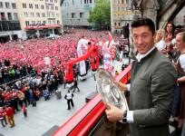 Robert Lewandowski Bayern Munich Bundesliga Trophy