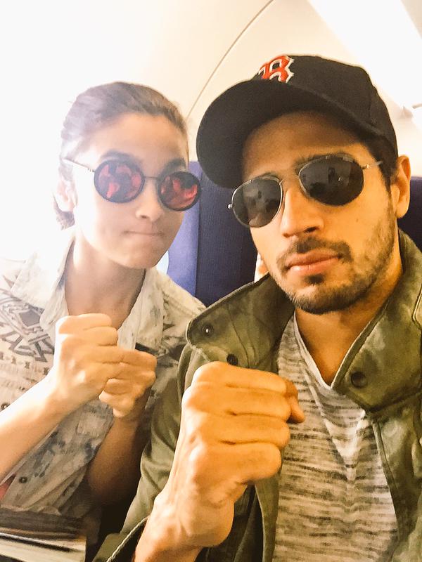 'Kapoor and Sons': Sidharth Malhotra, Alia Bhatt Picture Got Leaked from Sets