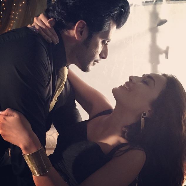 'Qubool Hai' to Take 20 Years Leap; Karanvir Bohra aka Aahil to take an Exit?