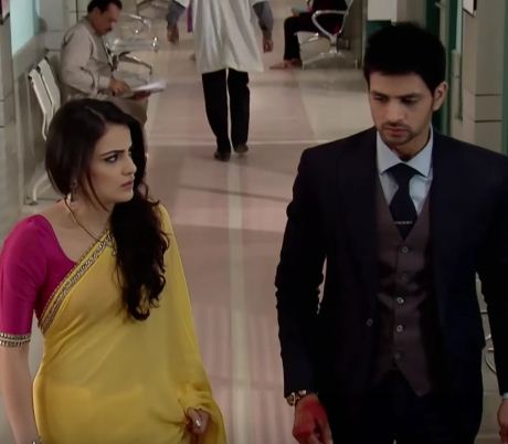 Ishani and Ranveer in 'Meri Aashiqui Tumse Hi'