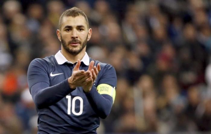 Karim Benzema would solidify the attacking front of the Gunners. Karim Benzema