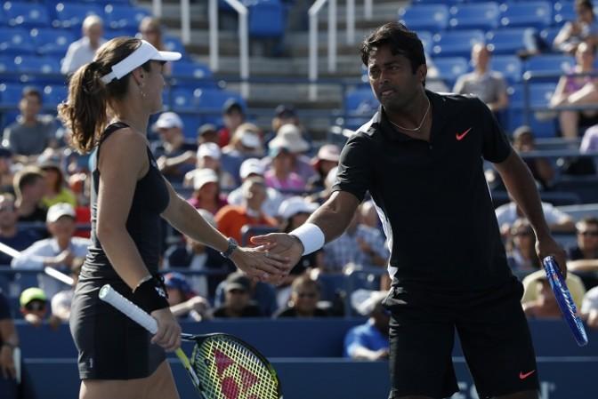 Martina Hingis and Leander Paes held their nerve in the final against Bethanie Mattek-Sands and Sam Querrey to win the mixed doubles title at the US Open 2015 Martina Hingis Leander Paes US Open 2015 Final