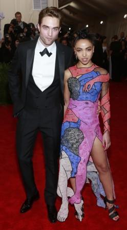 Is Kristen Stewart the reason for Robert Pattinson-FKA ...