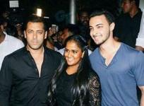 Salman Khan, Arpita Khan Sharma, Aayush Sharma
