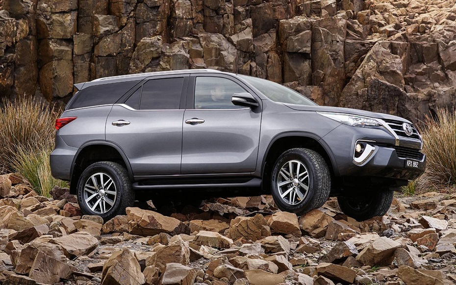 New Toyota Fortuner to be launched with petrol engine in early 2017 ...