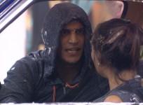 Bigg Boss 9: Priya sprinkles her pee on Kishwer; Rochelle accuses Prince of touching her inappropriately