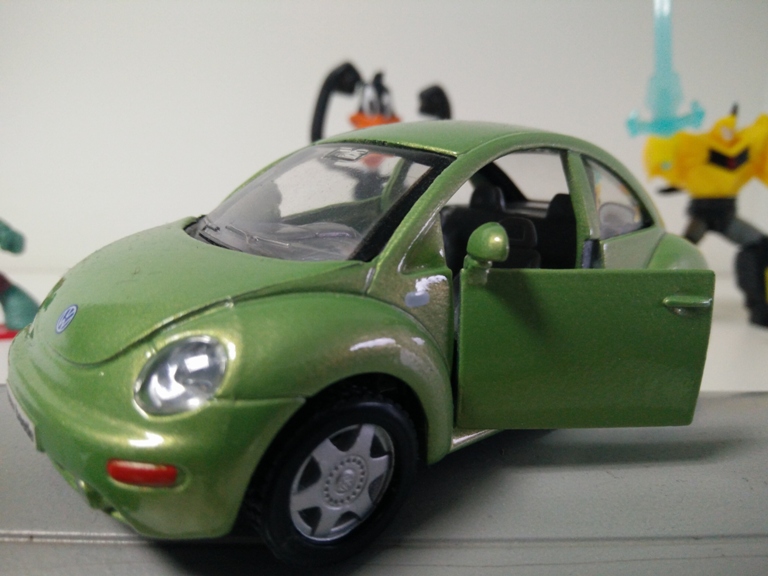 OnePlus X vs Obi Worldphone SF1