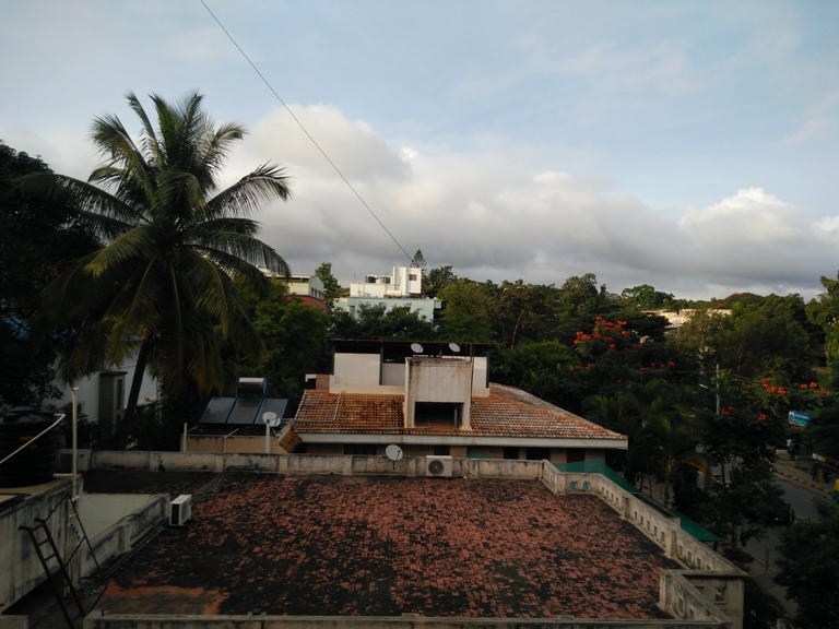 OnePlus X vs Obi Worldphone SF1