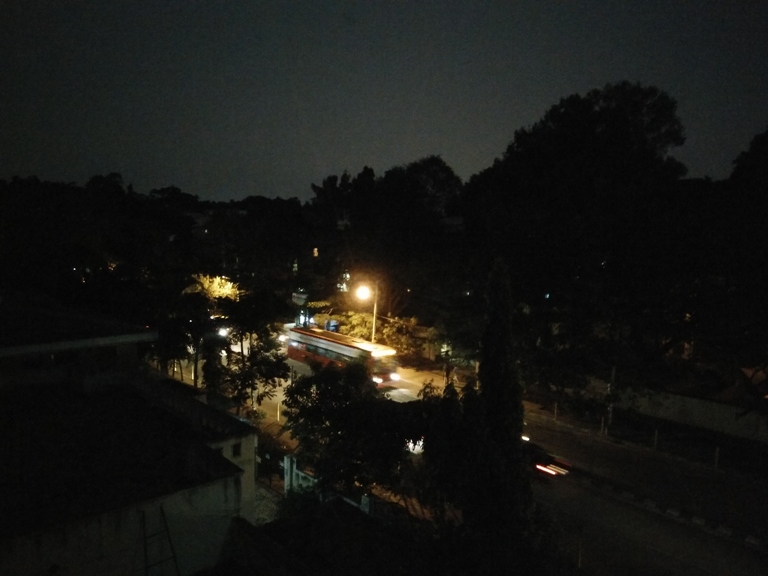 OnePlus X vs Obi Worldphone SF1