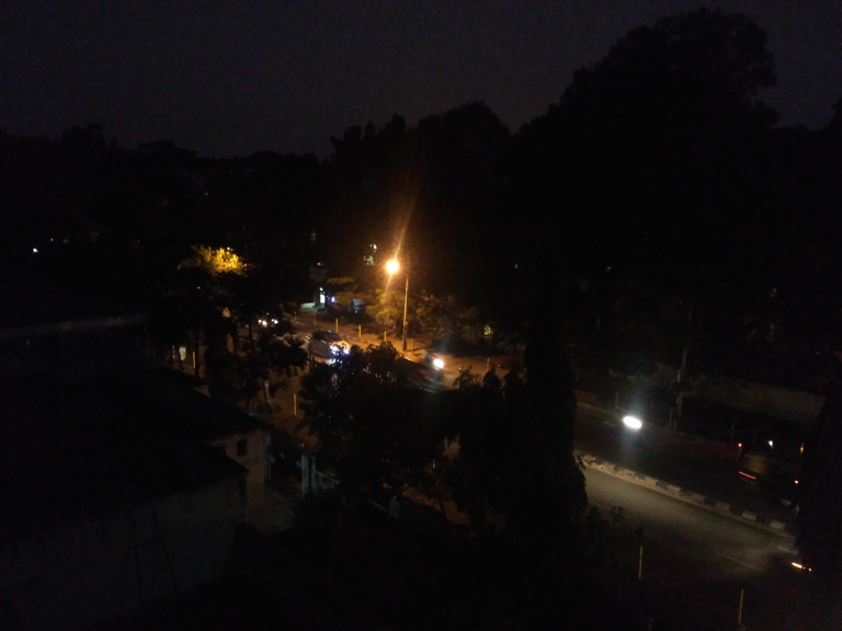 OnePlus X vs Obi Worldphone SF1