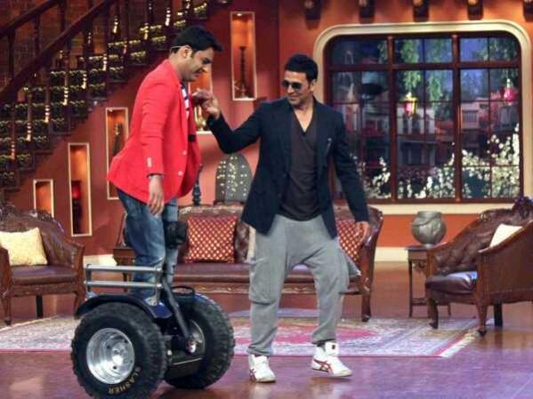 Kapil Sharma and Akshay Kumar Kapil Sharma and Akshay Kumar on Comedy Nights With Kapil