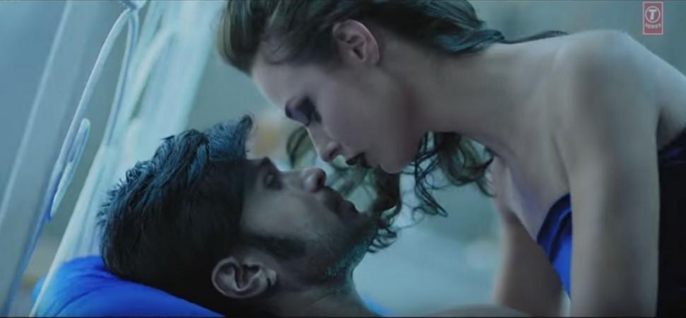 Himesh Reshammiya in Teraa Surroor
