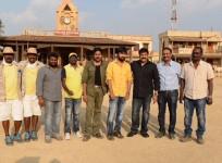Chiranjeevi meets Pawan Kalyan on