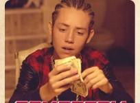 Carl offered Fiona money to buy back their house