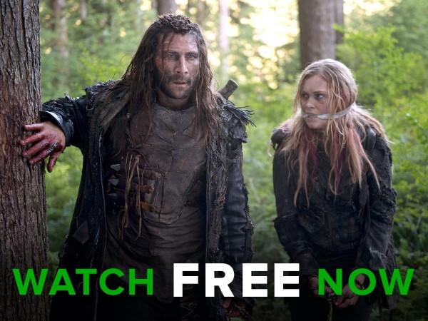 Roan and Clarke from "The 100" Season 3