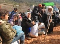 Syrians flee to Turkish borders