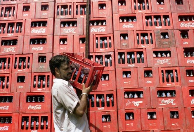 Coco-Cola to launch juice with fizz drink