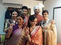 "Ek Tha Raja Ek Thi Rani" likely to take a leap Pictured: "Ek Tha Raja Ek Thi Rani" actors Siddhant Karnick and others